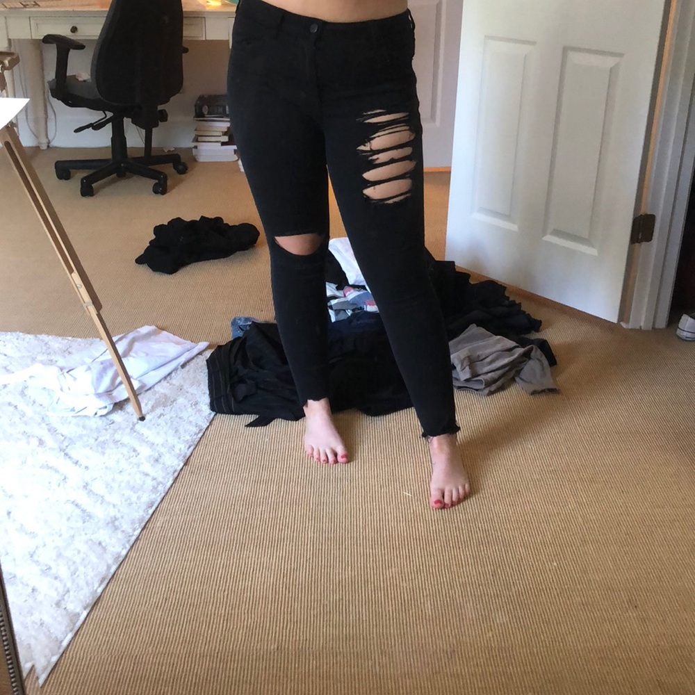 Black ripped jeans